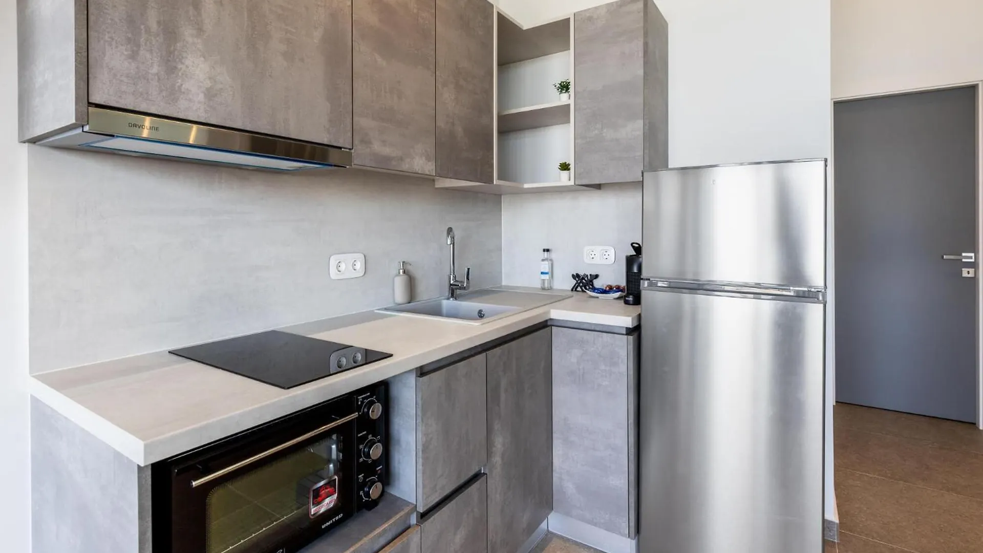 Enalia Luxury Living Apartment Nikiti